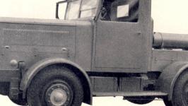 První provedení tahače Hanomag SSA 100, uveřejněné v 24. vydání typového přehledu Německého automobilového průmyslu v roce 1936.