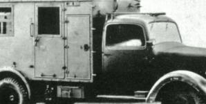 Tovární snímek z příručky Wehrmachtu ukazuje jednotnou skříňovou nástavbu, která se používala pro pojízdné dílny. Tady na podvozku L 3000 S to znamená pouze s pohonem zadní nápravy.