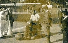 Mezi akce Ariel Clubu v eskch Budjovicch patila i utkn v motobalu, podan na zdejm stadionu.