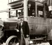 Na podvozku Laurin & Klement typ MS postavený autobus Československé pošty, který byl v letech po první světové válce provozován na lince z Chrudimi do Trhové Kamenice.