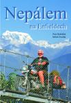 Obálka knížky Nepálem na Enfieldech