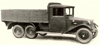 Valník Tatra 26/30 z roku 1928 - číslo 30 za lomítkem znamenalo, že vůz už má čtyřválcový motor 1.680 ccm z osobního vozu Tatra 30.