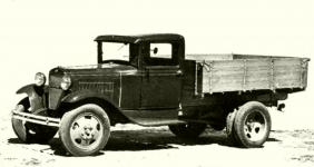 GAZ AA byl licenční kopií americké nákladní fordky model AA z roku 1929.