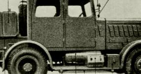 Vlen proveden tahae Hanomag ST 100 W (Wehrmacht) na obrzku z vojensk pruky.