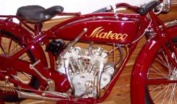 Motocykl Mabeco jako expont v holandskm museu U.S. motocykl.
