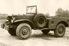 Dodge WC-52 v proveden z roku 1943.