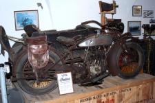 Indian Chief z roku 1926 - kdysi legendrn motocykl budjovickho pana profesora Jaroslava Maka