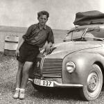 Ren Elstner v dob, kdy absolvoval se svm otcem F. A. Elstnerem a jeho druhou enou prjezd nap zpadn Afrikou a Saharou v novm voze Aero-Minor.